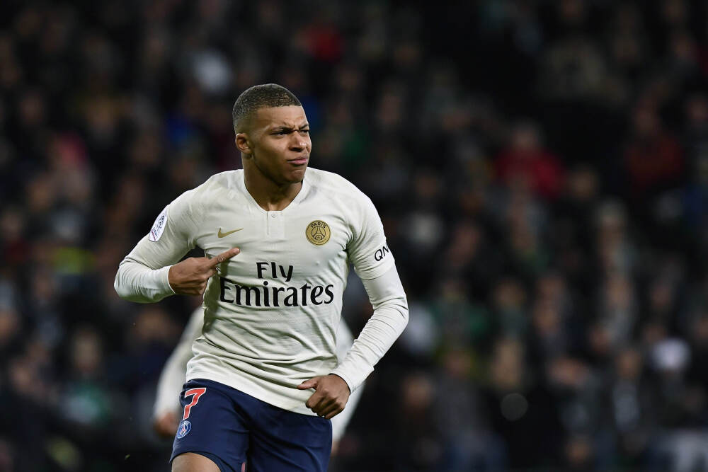 获评10分！0-3不敌塞内加尔，博茨瓦纳门将福科贡献多达14次扑救